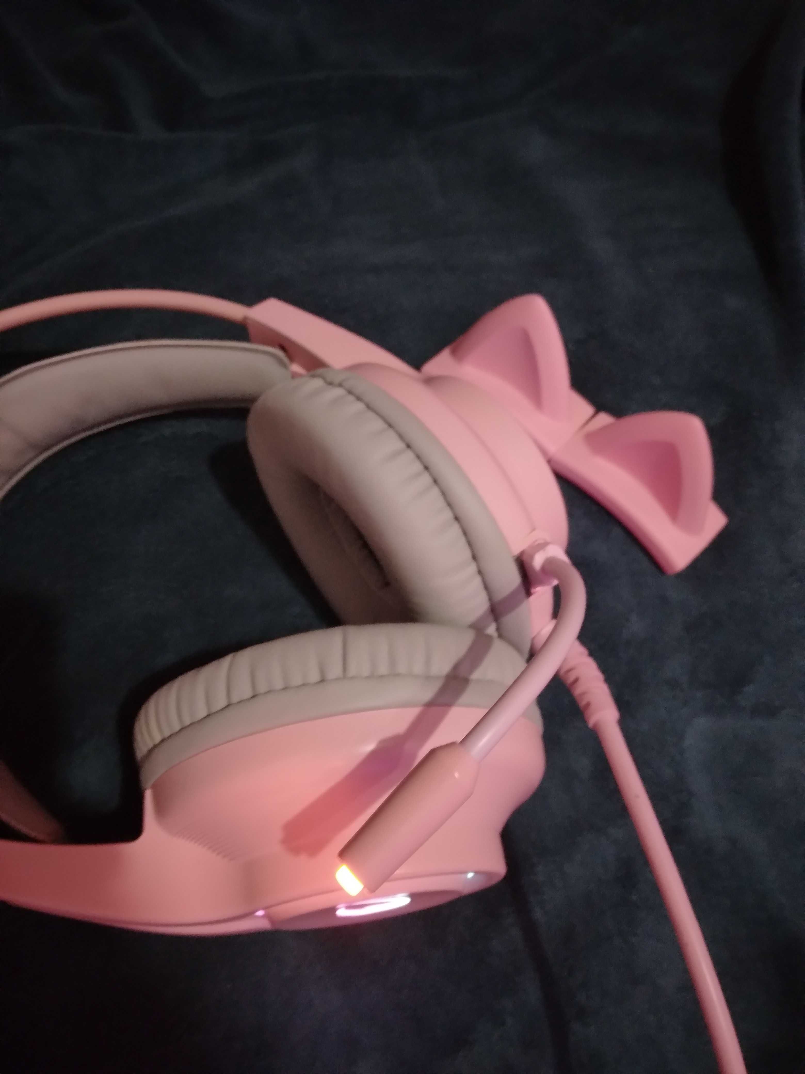 Casti de gaming roz cu urechi de pisica
