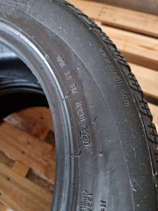 2anvelope iarna 205 55 16 Pirelli 2020
