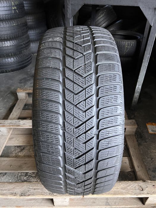 1 anvelopa iarna 255/50/19 , Pirelli !
