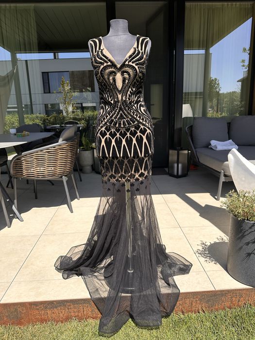 Rochie cu pietre eleganta