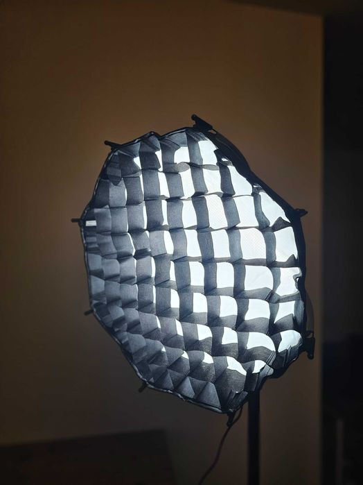 Lampa Foto/Video Yongnuo YN150S 150W, Softbox Bowens, Alimentator NOU