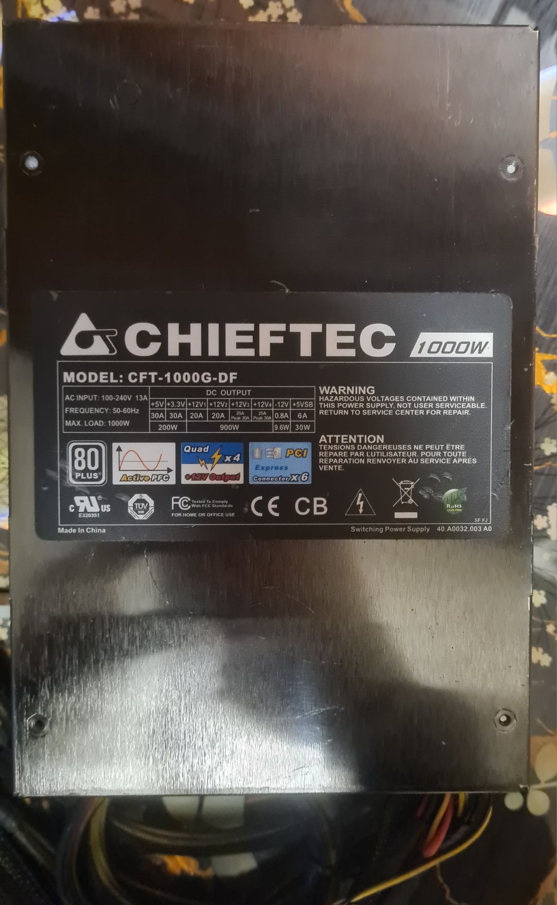 Sursă modulară PC CHIEFTEC 1000 W profesională.
