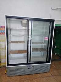 Холодильник в магазин