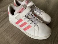 Оригинални adidas за момиче-34 номер