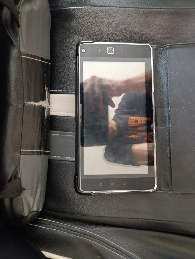 Huawei Ideos S7-Black-Version