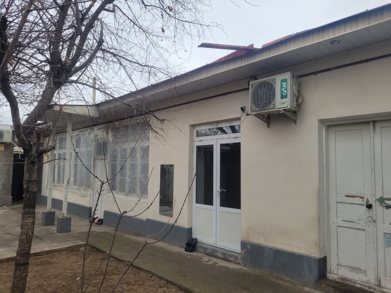 Олмазор туманида ховли сотилади