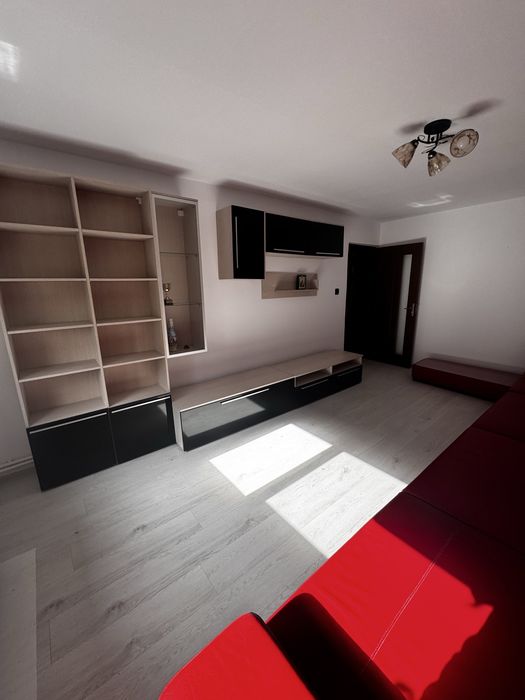 Vand apartament 2 camere decomandat