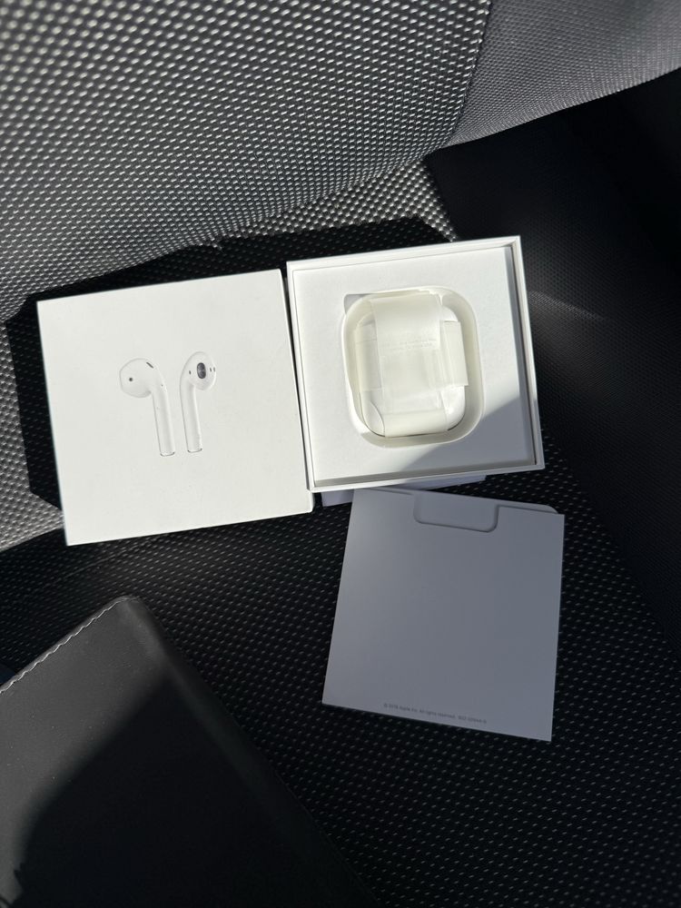 Продам Airpods 2.2 оргинал