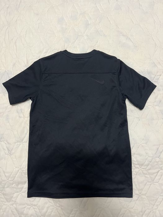 Тениска “Nike”.
