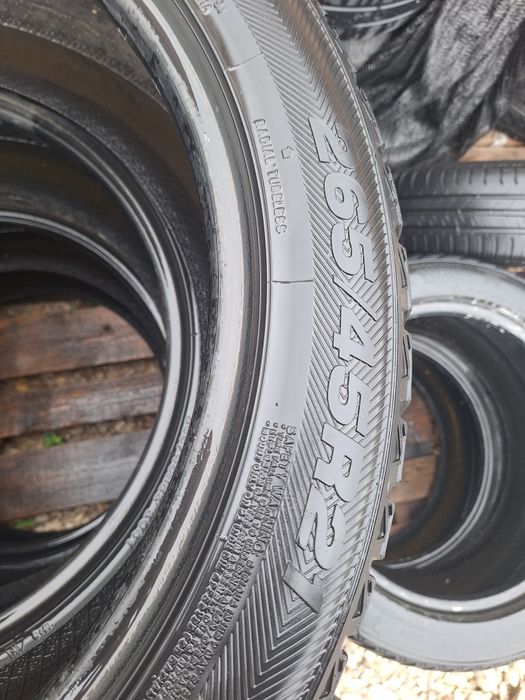 Зимни гуми 265 45 R21