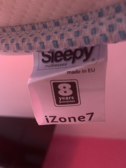 Детско двуетажно легло с бюро и гардероб с двулицев матрак