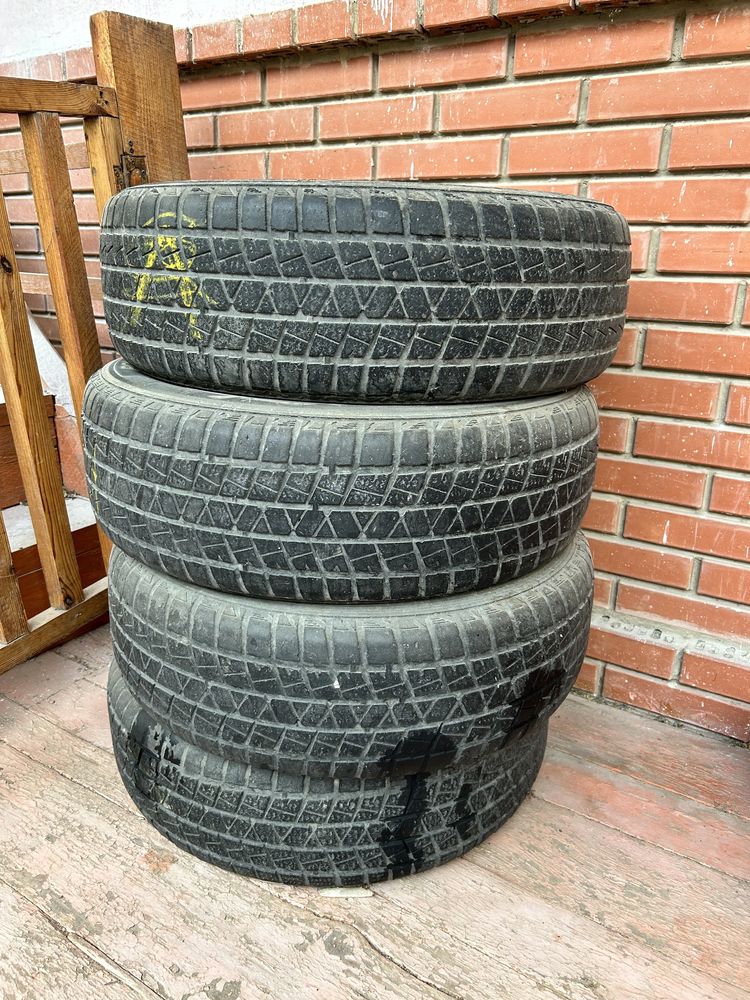 225/65 R17 зимний 4 шт