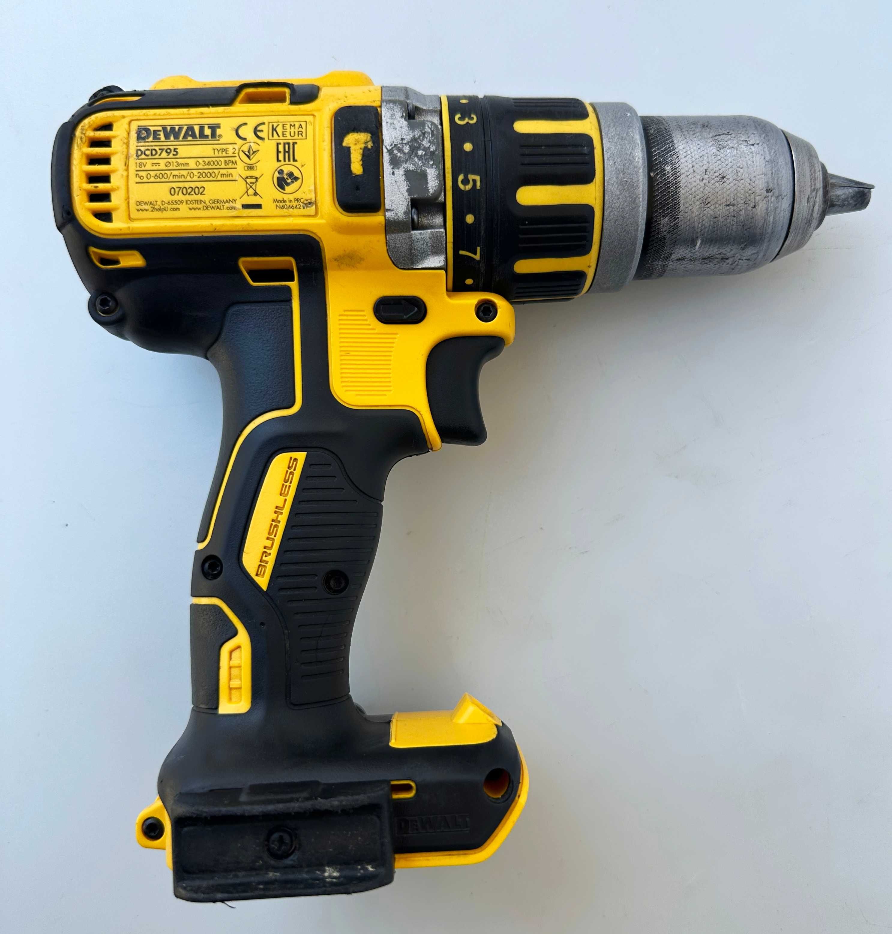 DeWALT DCD795 XR - Безчетков ударен винтоверт 18V