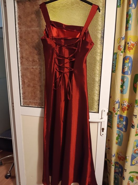 Vand rochie de seara