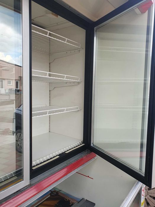 Vitrină frigorifică verticala