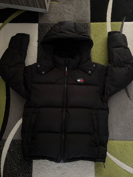 Geaca de iarna Tommy Jeans Neagra
