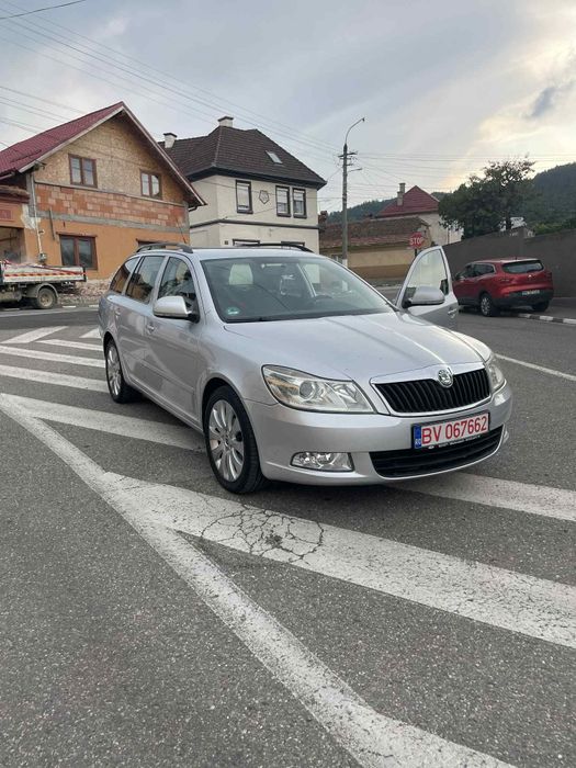 Vând Skoda Octavia