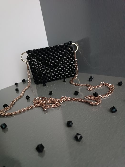 Qizaloqlar uchun sumkacha