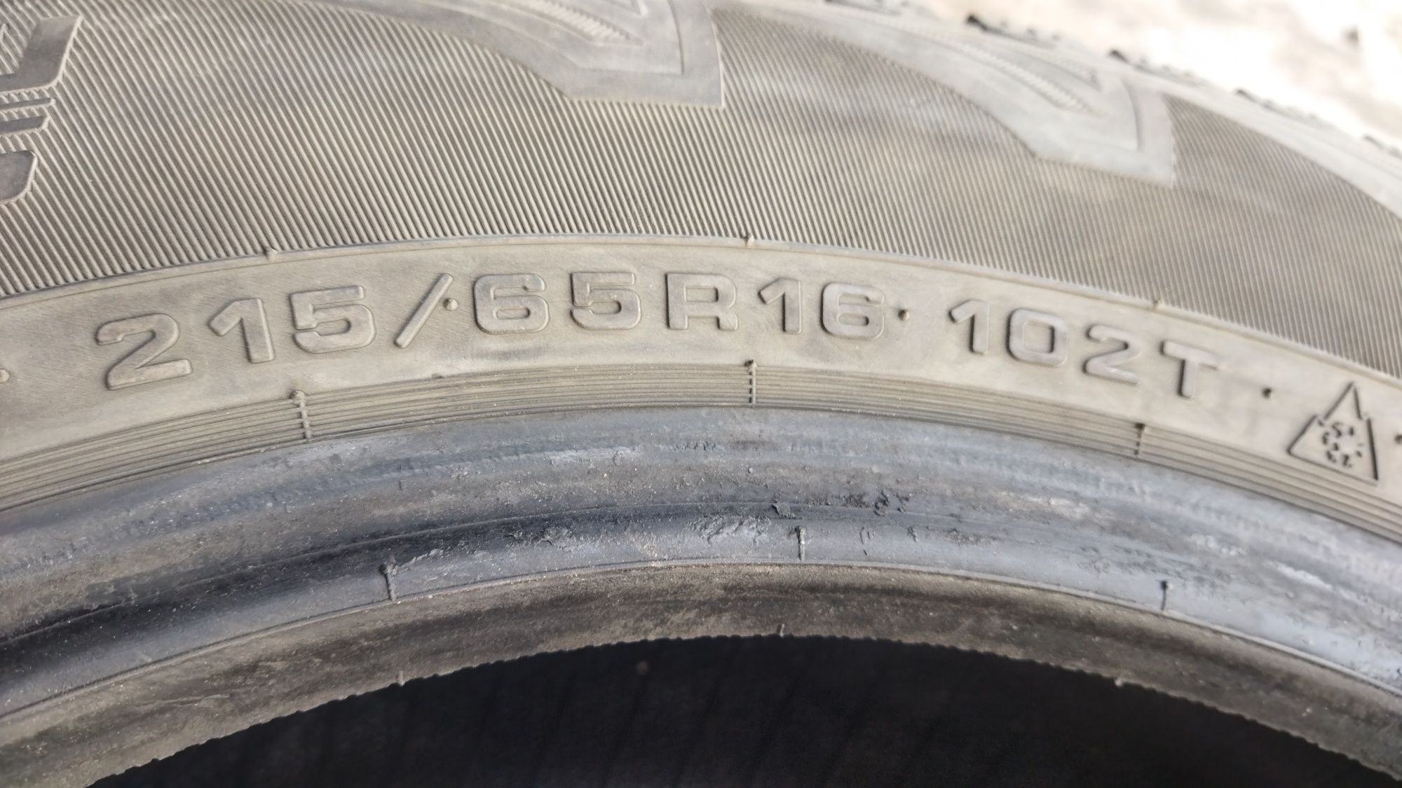 Продам шины 215/65 R16 98H и 102Т, б/у