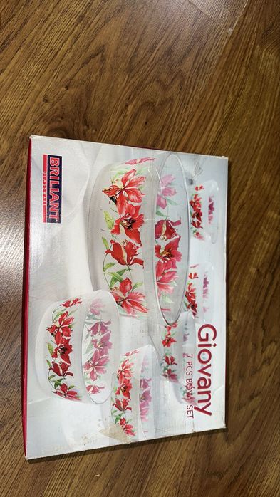 Продам набор салатников.