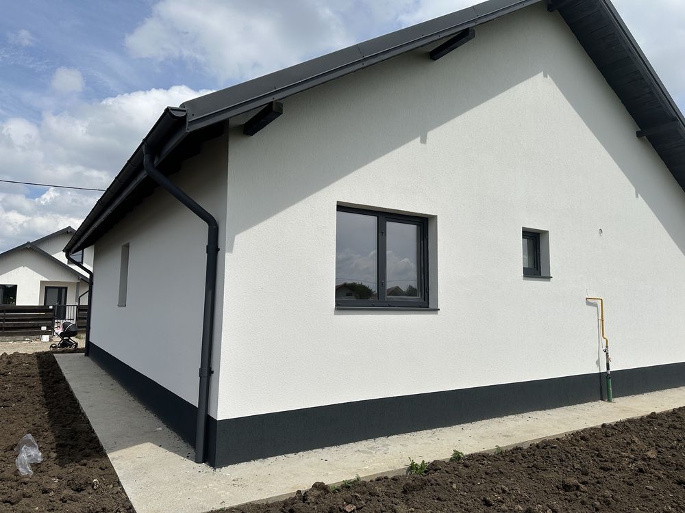 Vand casa in Ciurbesti comuna Miroslava