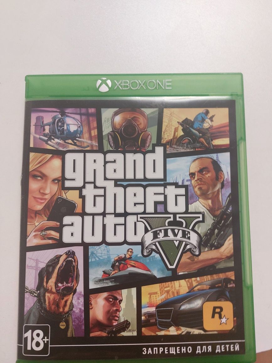 ПРОДАМ игру GTA 5 для Xbox one