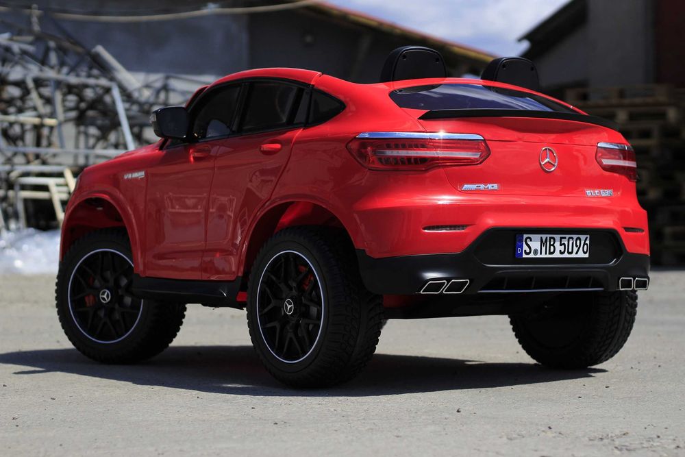 Masinuta electrica pentru 2 copii Mercedes GLC63S 4x 45W 12V #RED