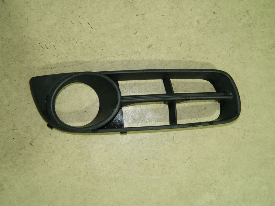 Grila proiector partea dreapta, Skoda Fabia 2  /  Roomster, 2007, 2008, 2009, 2010, , 5J0853666