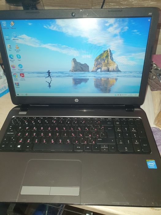 Лаптоп  модел HP 250 g3