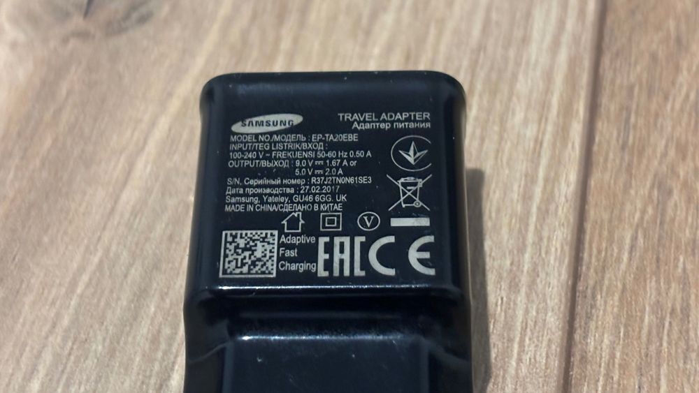Încărcător USB Samsung EP-TA20EBE – Adaptive Fast Charge, stare bună