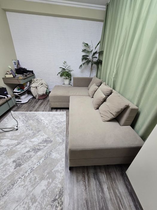 Продам диван почти новый