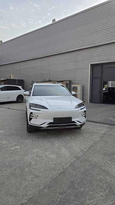 BYD Song Plus EV Chempion 605km. C16 Leapmotor kankurenti.