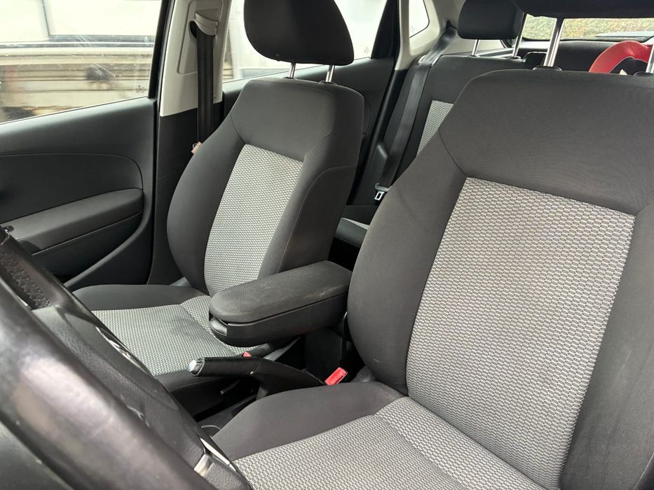 Volkswagen polo  1.2 bluemotion 2011