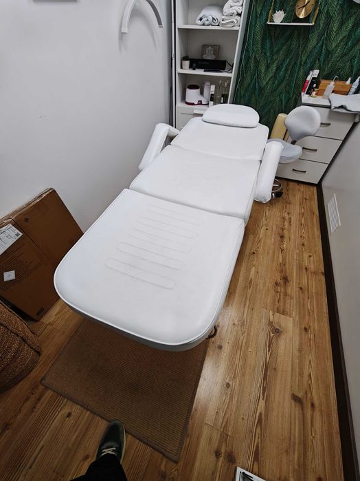 Козметична кушетка