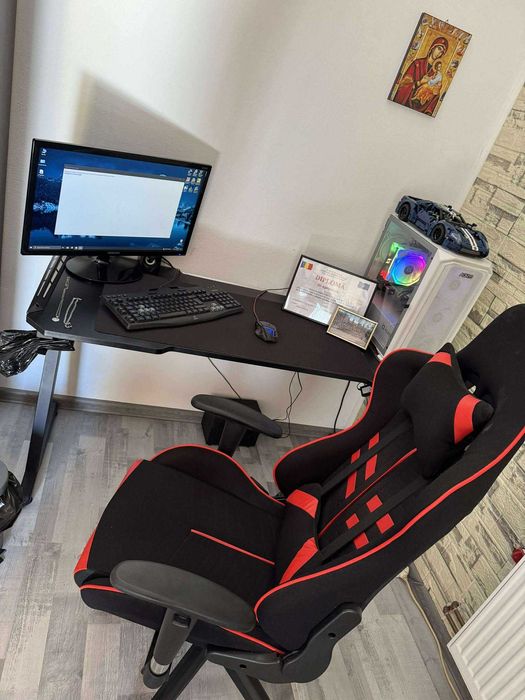 Vand/Schimb Set-up Gaming cu monitor/tastatura/casti/sistem audio