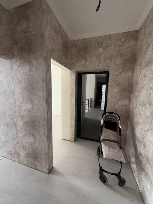 Срочно продаю 1 комнатную квартиру новостройку бектемирском районе