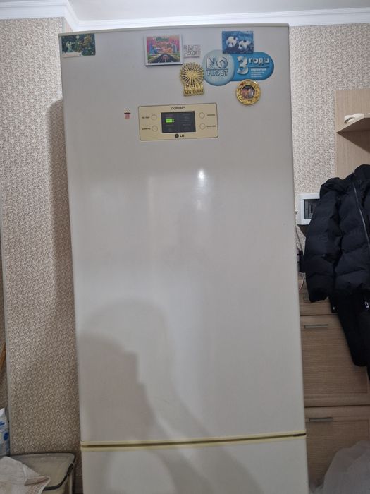 Продам срочно холодильник Lg