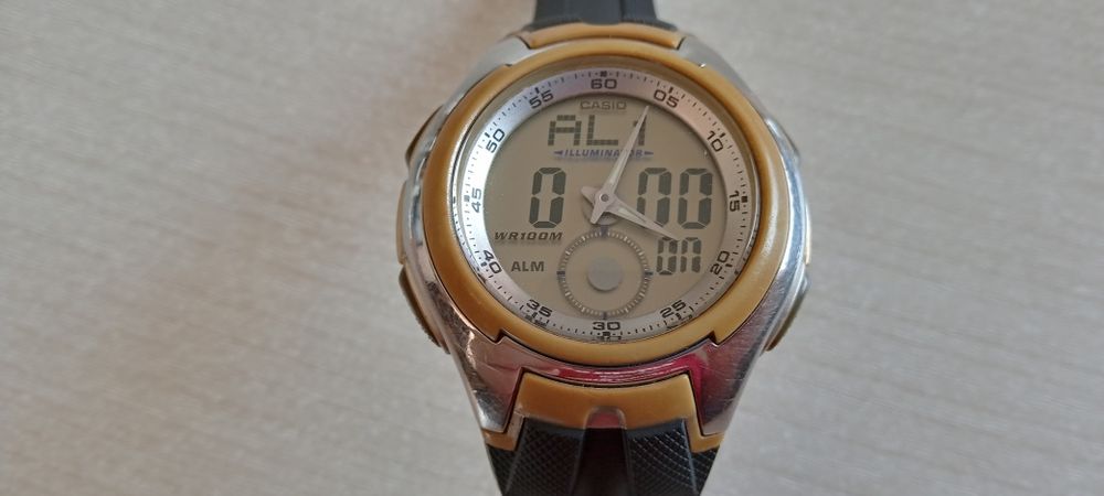 Мъжки часовник Casio AQ-160 Illuminator