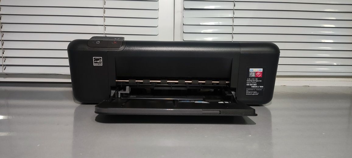 Принтер HP Deskjet D2668 цветной струйный