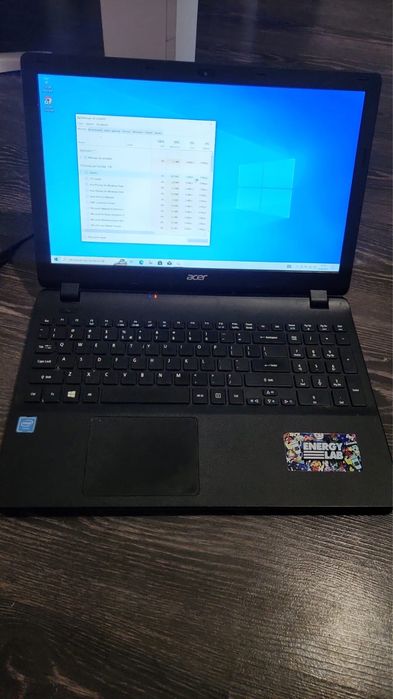 Vand laptop acer.