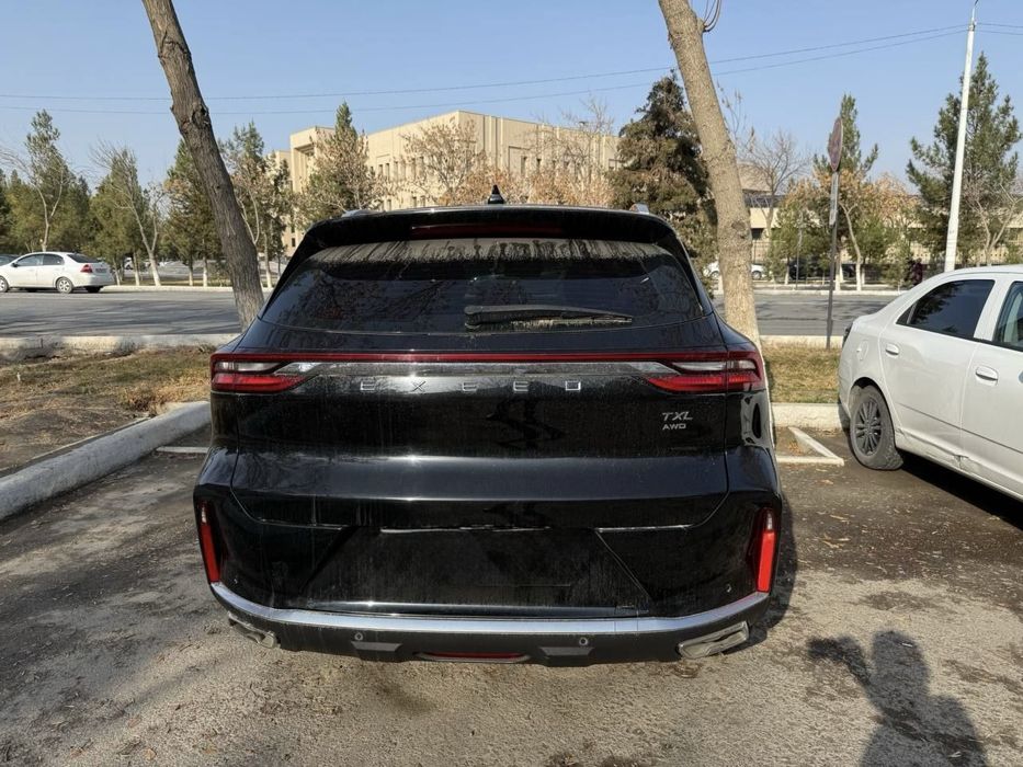 Exeed TXL premium rusumli avtomashina sotiladi