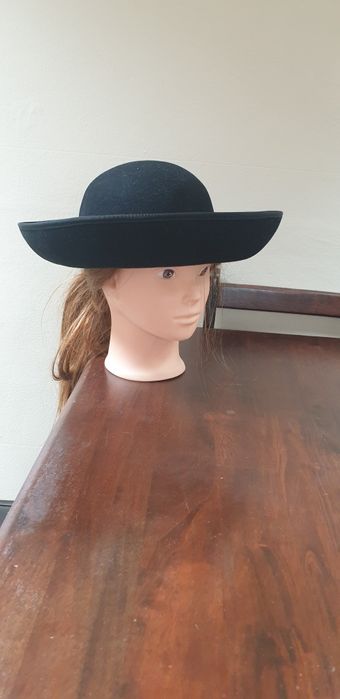 Palarii pentru nunți si ocazii speciale