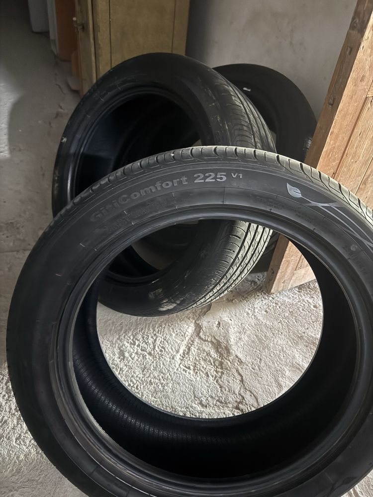 Prodayu shini 235/50/19