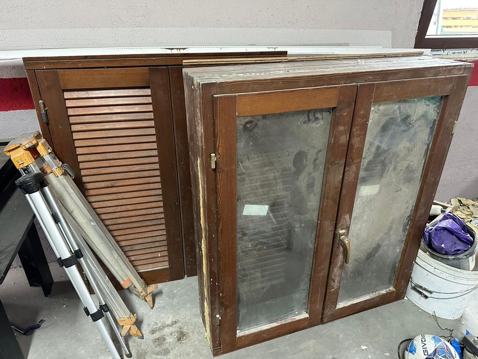 Geamuri termopan cu obloane maro