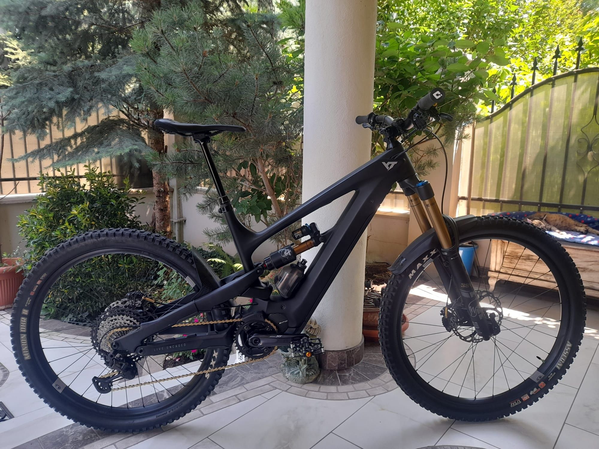 Bicicleta electrica Enduro YT Decoy