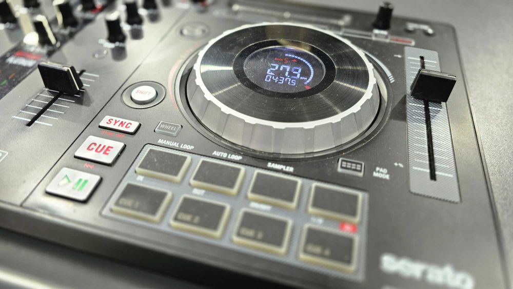 Numark Mixtrack Platinum + decksaver