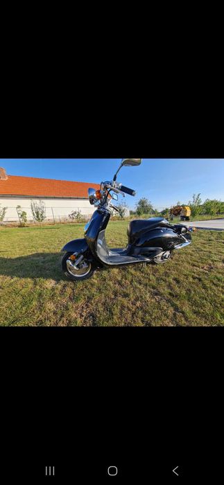 Scuter  honda shadow  50 cc 2t.