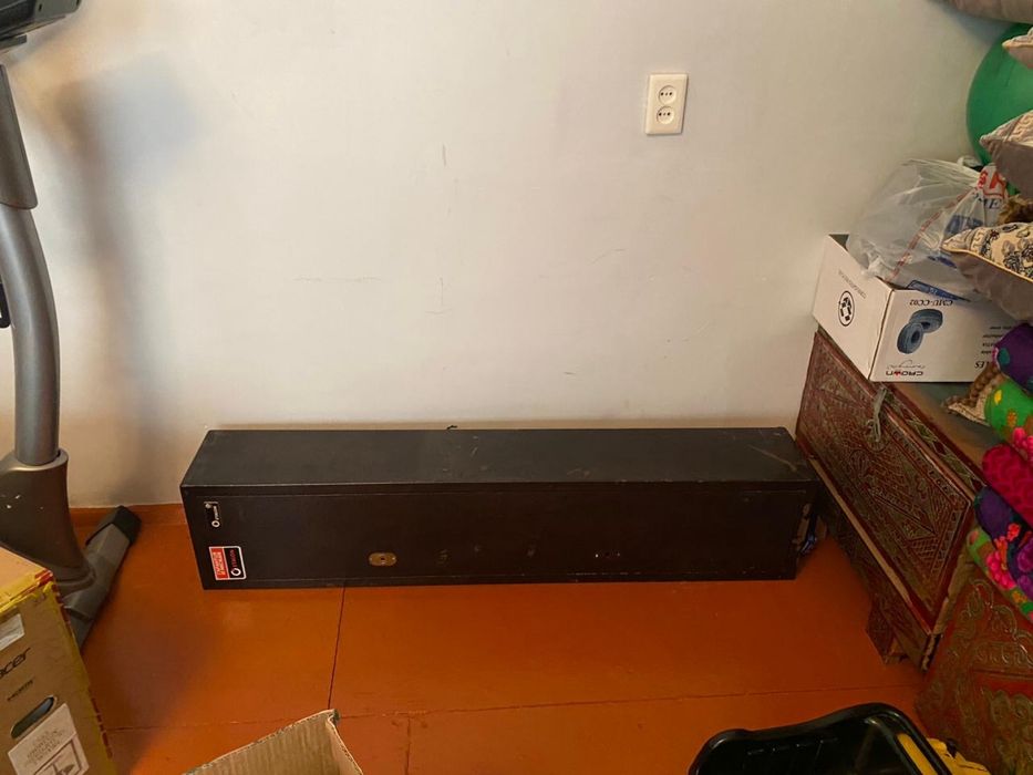 Продается сейф))