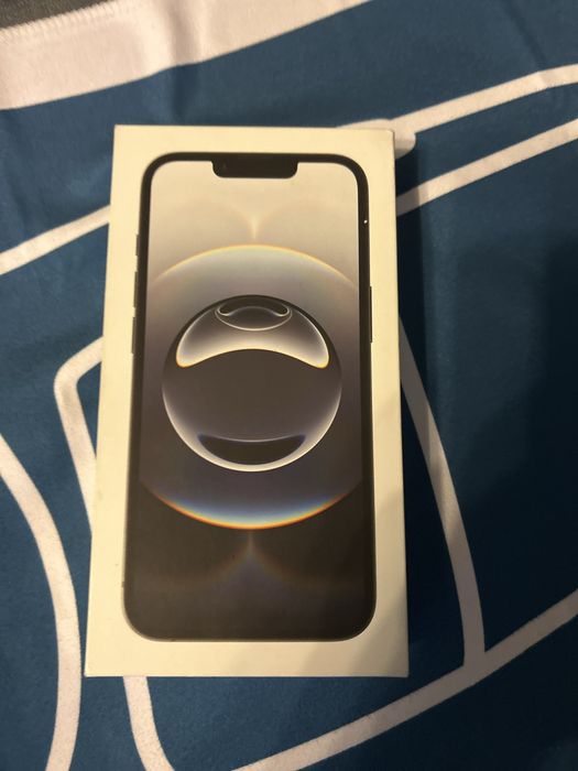 iPhone 16e черен 128гб неразопакован