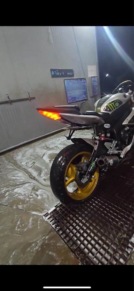 yamaha yzf r6                             .